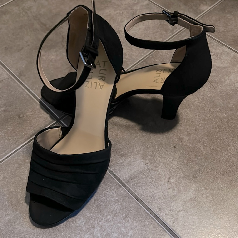 Naturalizer black suede pumps, size 7M